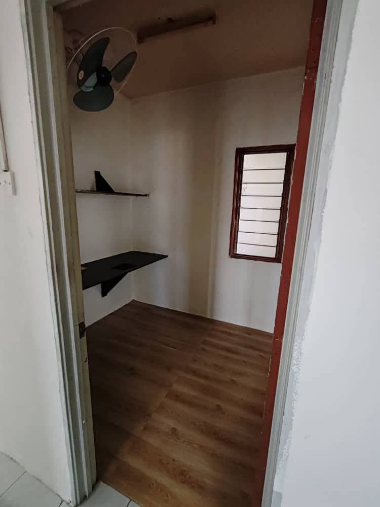 condo in Batu Caves, Selangor — photo 4