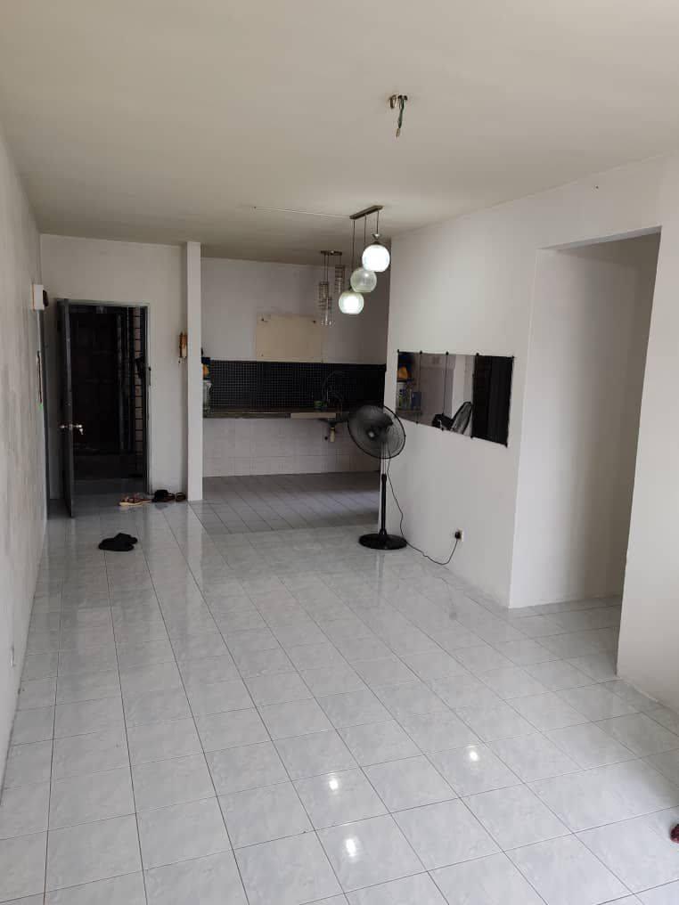 condo in Batu Caves, Selangor — photo 7