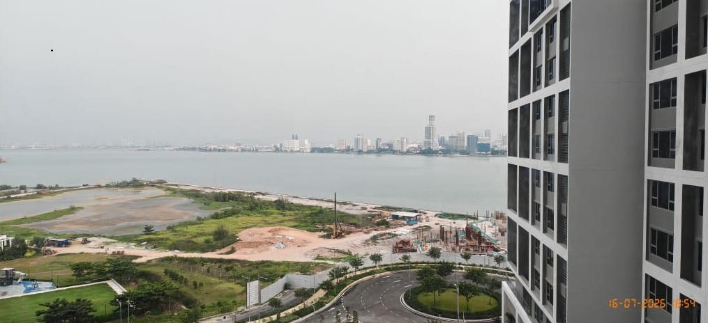 condo in Tanjung Tokong, Penang — photo 3
