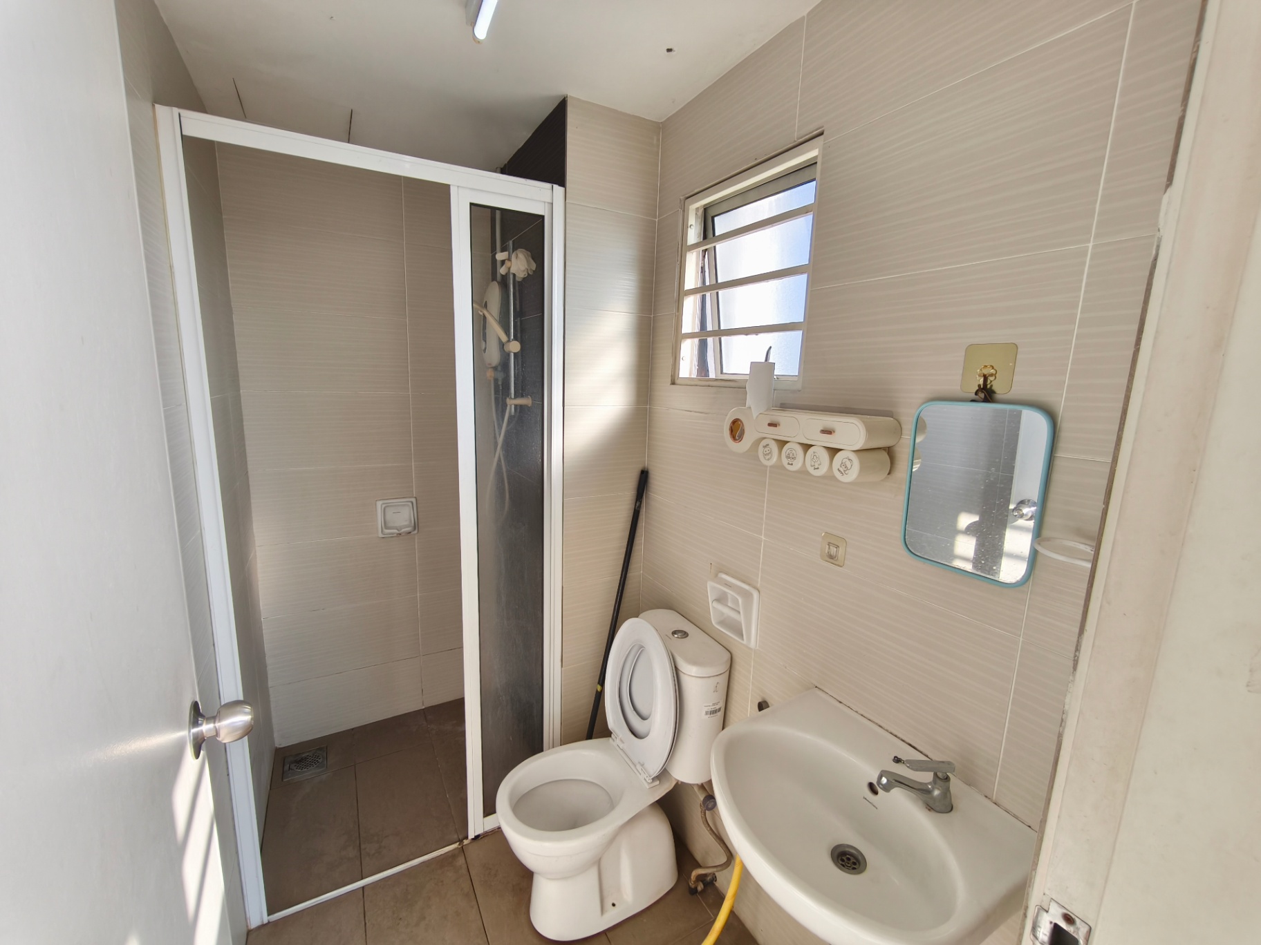 condo in Puchong, Selangor — photo 6