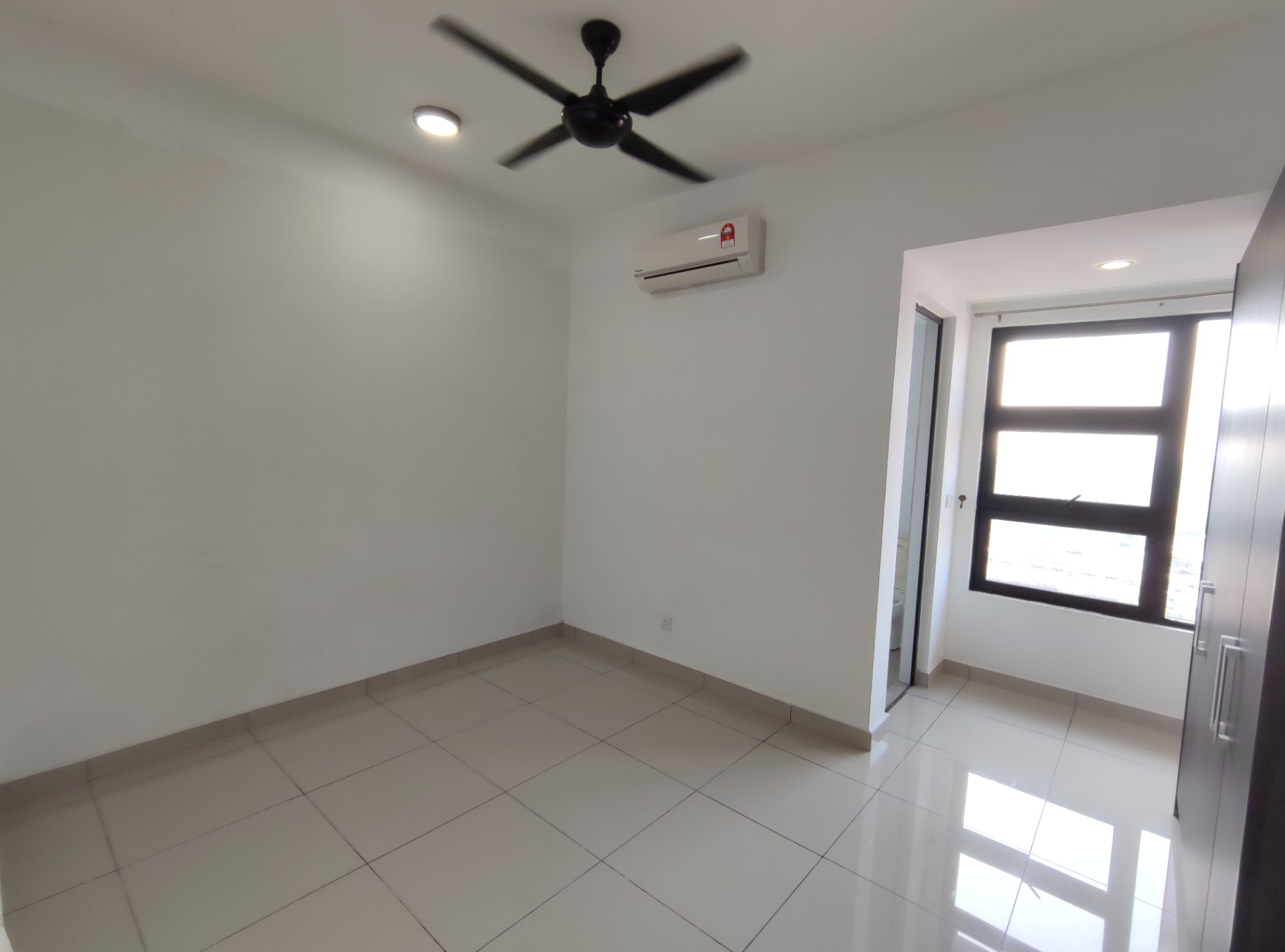 condo in Taman Mas Puchong, Selangor — photo 4