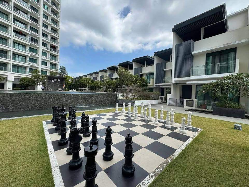Iconies Skies Terrace Sungai Ara Furnish Renovated