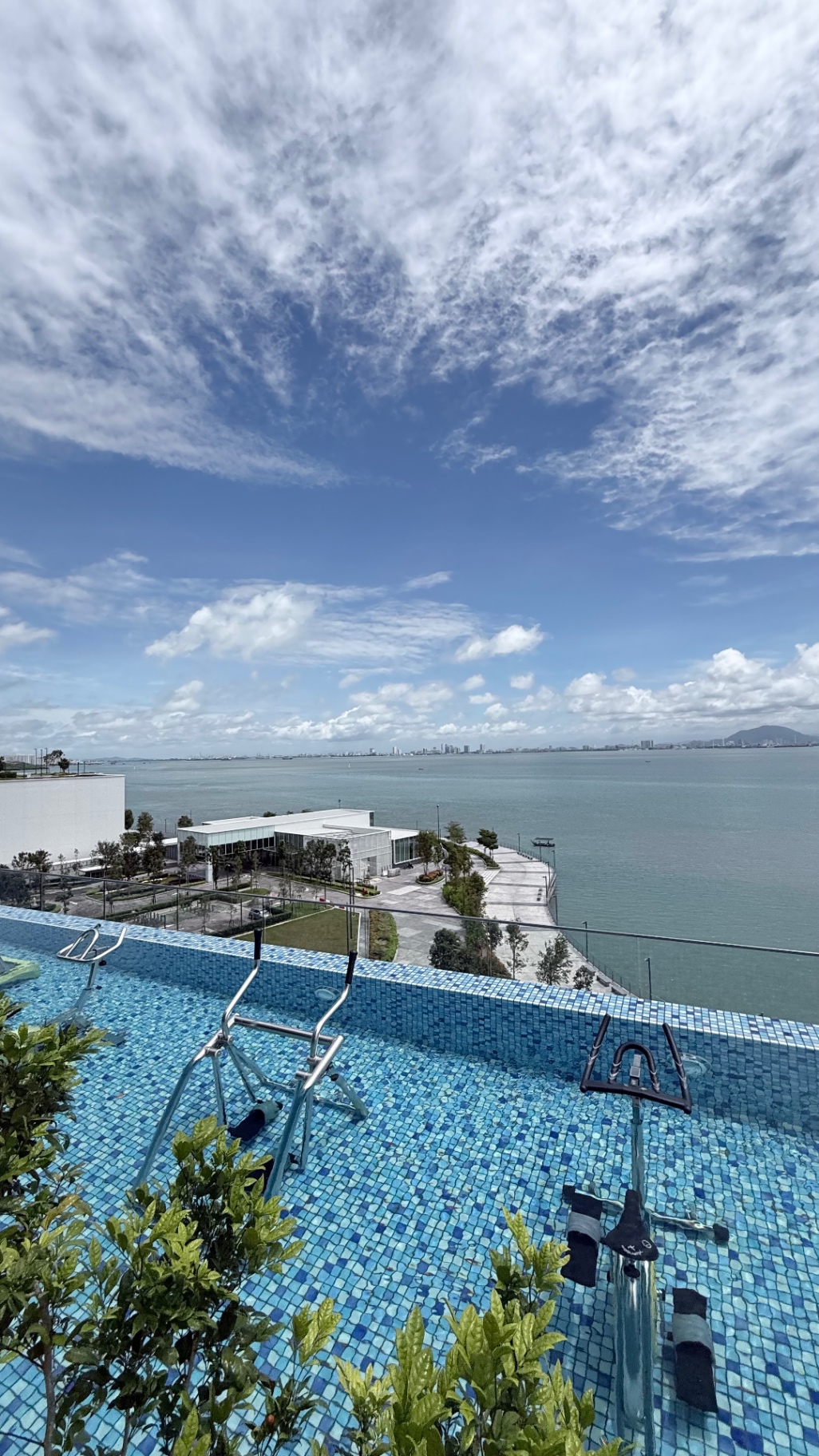 condo in Gelugor, Penang — photo 6