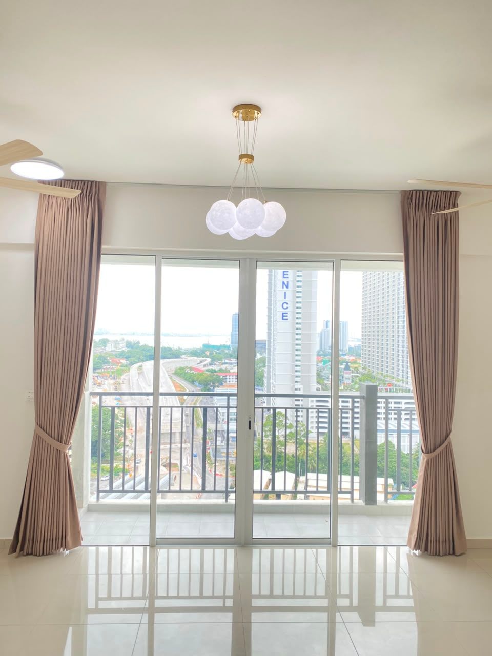 Condo for Rent @ Ideal Venice Residency, Gelugor | Partly Furnished