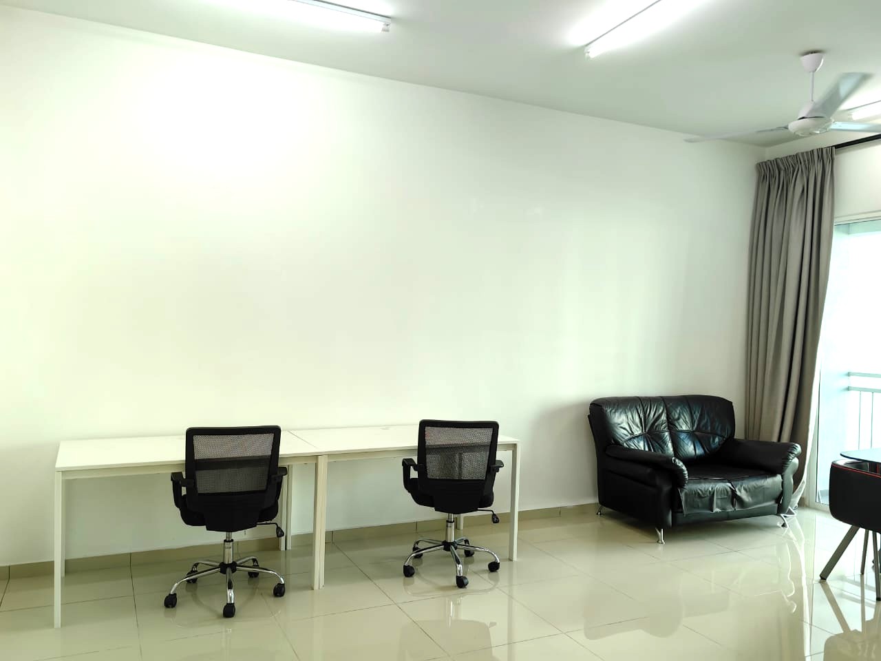 Solaria Residences/Bayan Lepas/1115 Sqft/Partial Furnished/2 Car Parks