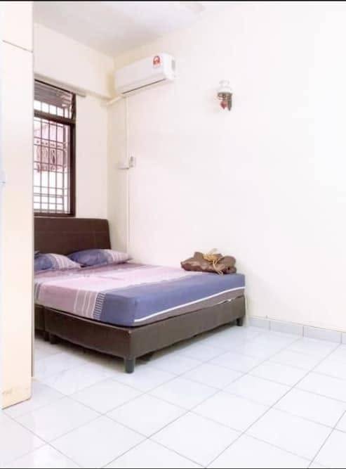 house in Jelutong, Penang — photo 6