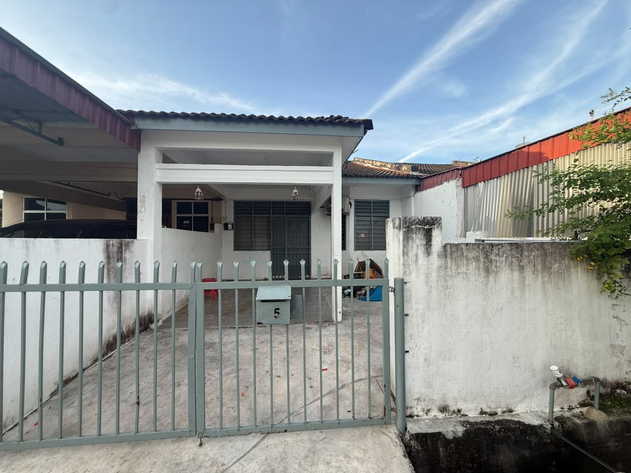 Taman Impian 1-Storey Terrace 1200sf Basic Reno Alma