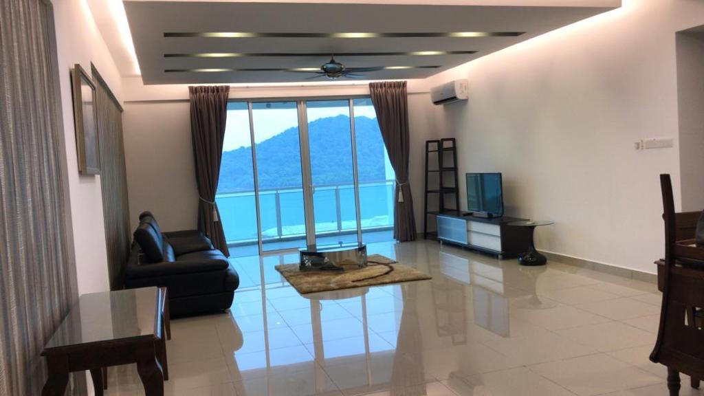 Summerton Condominium @ Bayan Lepas For Sale / Rent