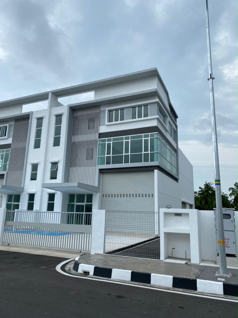 Factory / Warehouse for Sale @ Golden Gateway, Valdor | Freehold