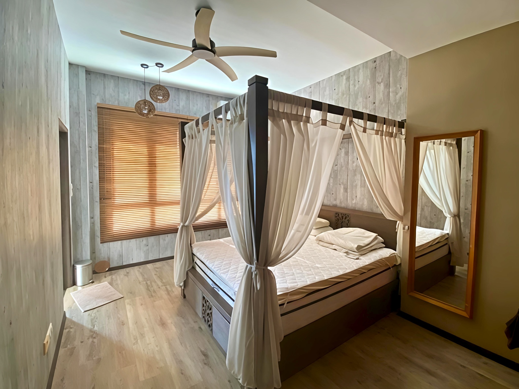 Surin Condominium, Tanjung Bungah,11200, Penang