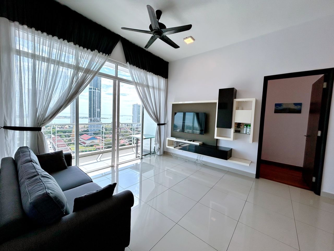 The Cantonment @ Pulau Tikus For Rent