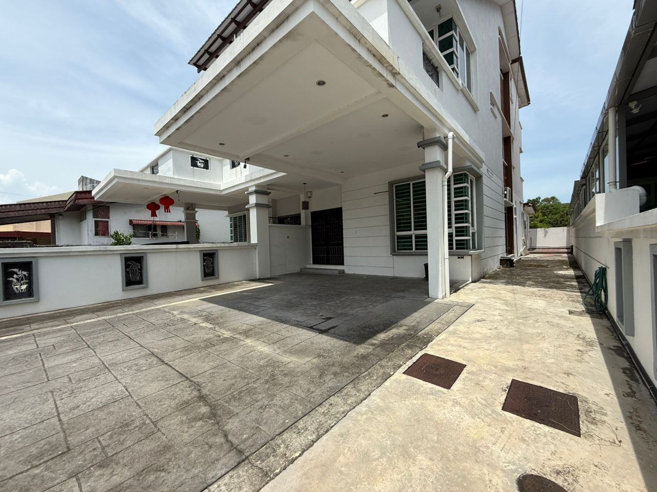 2.5 Storey Semi-D @ Gelugor For Sale