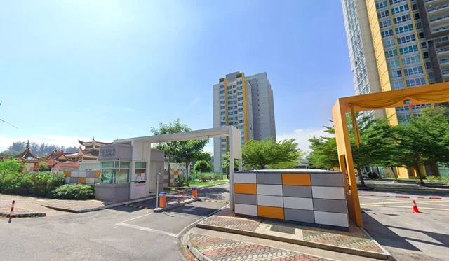 Central Garden cover photo