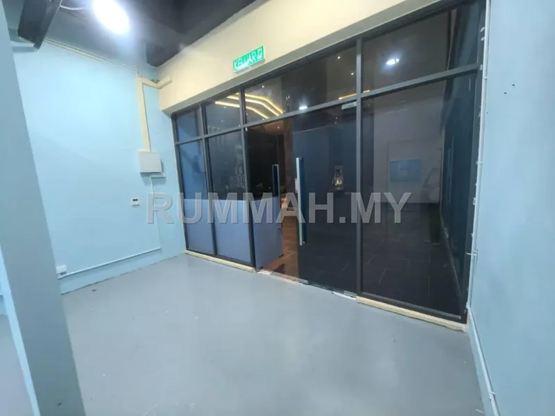 commercial in Bayan Lepas, Penang for rent — Condo @ Queens Waterfront, Bayan Lepas | Waterfront
