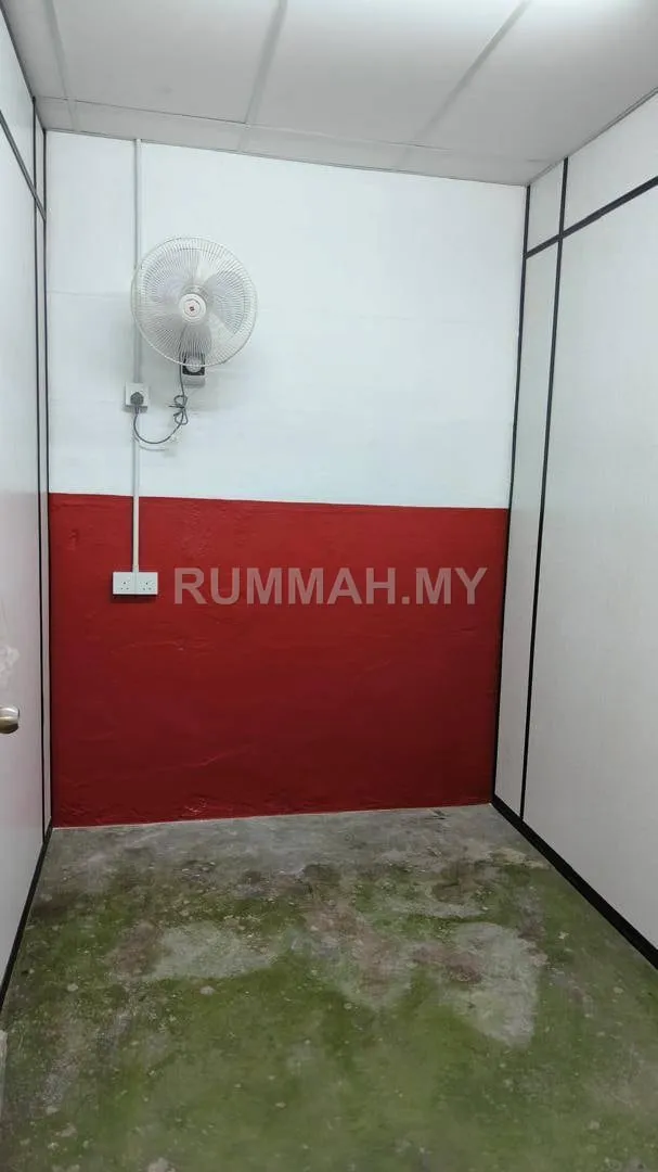 commercial in Lunas, Kedah — photo 3