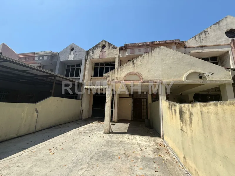 4-bedroom house for sale in Perai, Penang