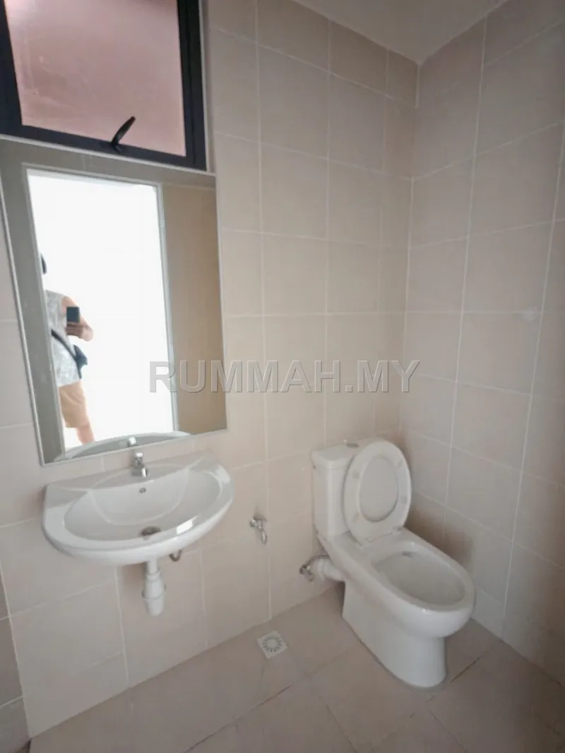 condo in Gelugor, Penang — photo 2