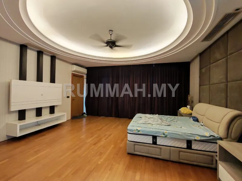 condo in Pulau Tikus, Penang — photo 2