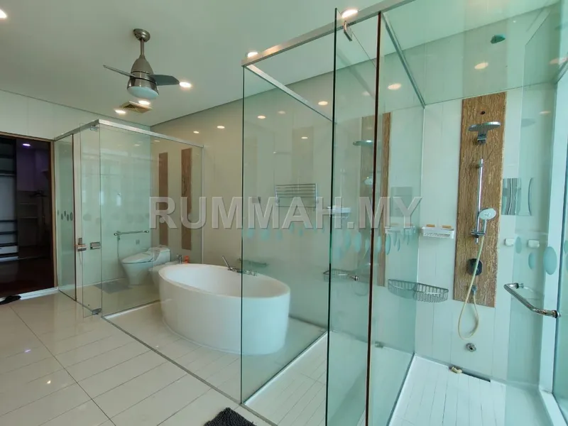 condo in Pulau Tikus, Penang — photo 3