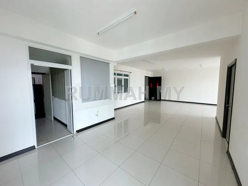 3-bedroom condo in Gelugor, Penang for rent — Condo @Vertiq, Gelugor | Unfurnished Egate 