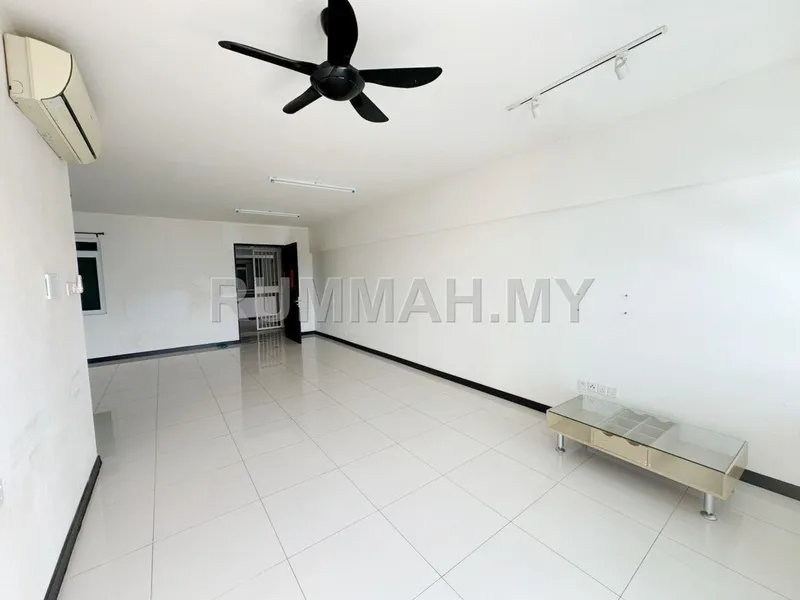condo in Gelugor, Penang — photo 3