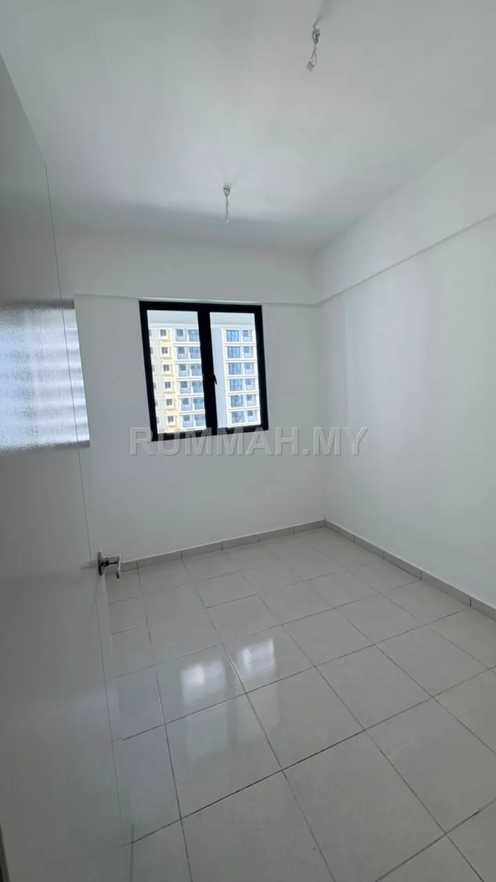 condo in Gelugor, Penang — photo 3