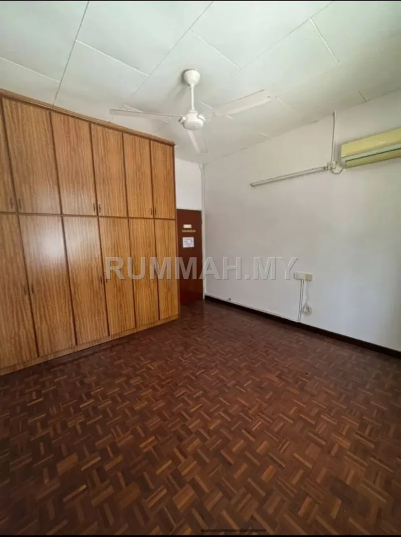 house in George Town, Penang — photo 3