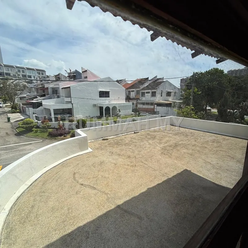 house in Batu Uban, Penang — photo 2