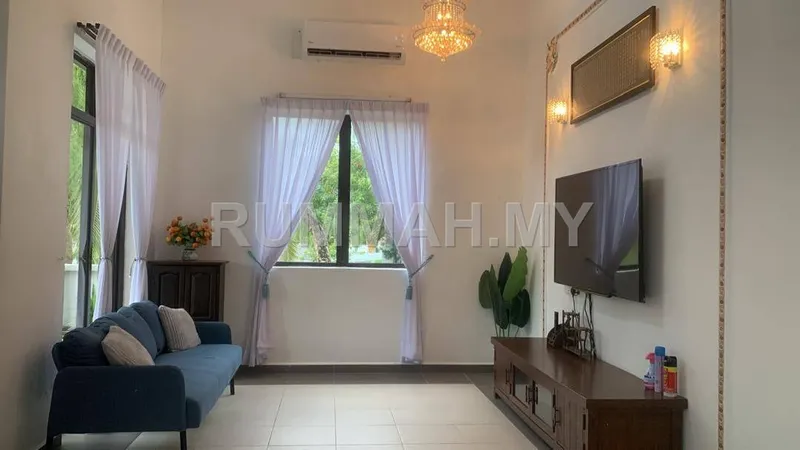3-bedroom house in Batu Ferringhi, Penang for rent — Ferringhi Villa @ Batu Ferringhi | Fully Furnished