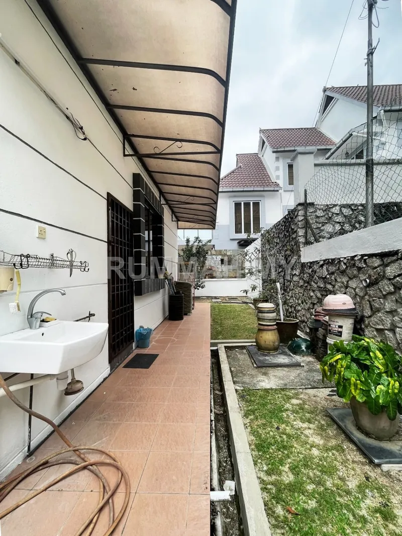 house in Batu Ferringhi, Penang — photo 2