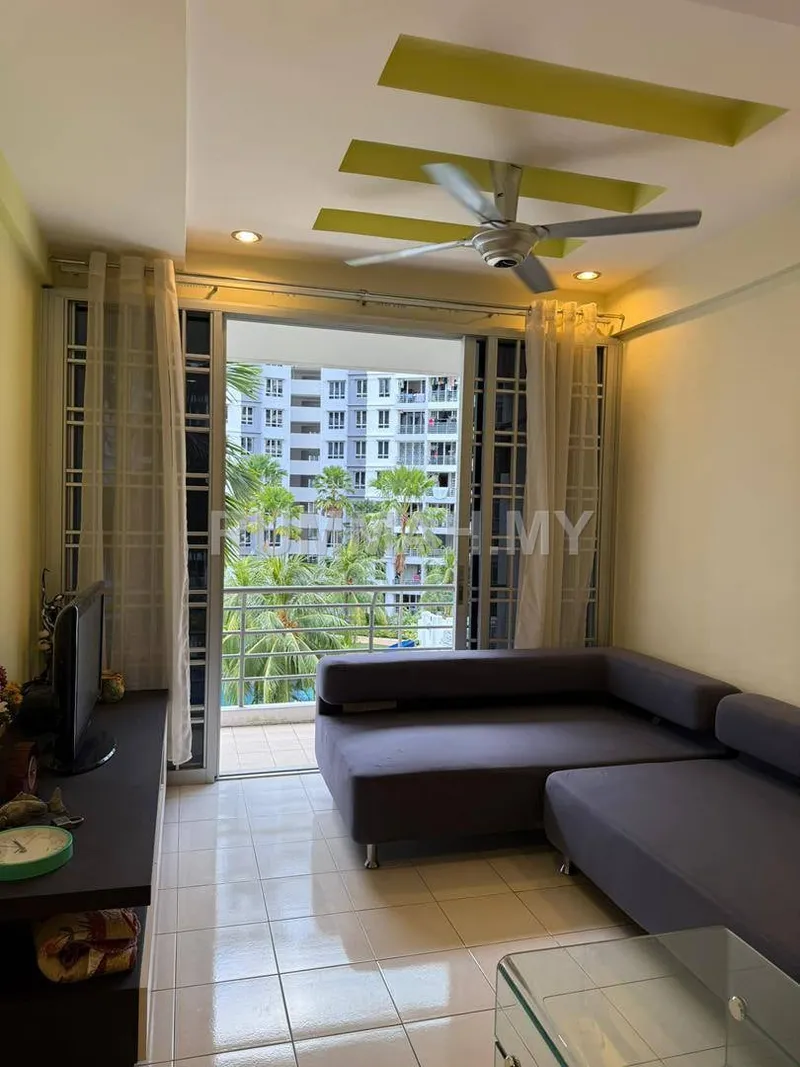3-bedroom condo in Bayan Lepas, Penang for sale — Condo @ Putra Place, Bayan Lepas | Full Furnished