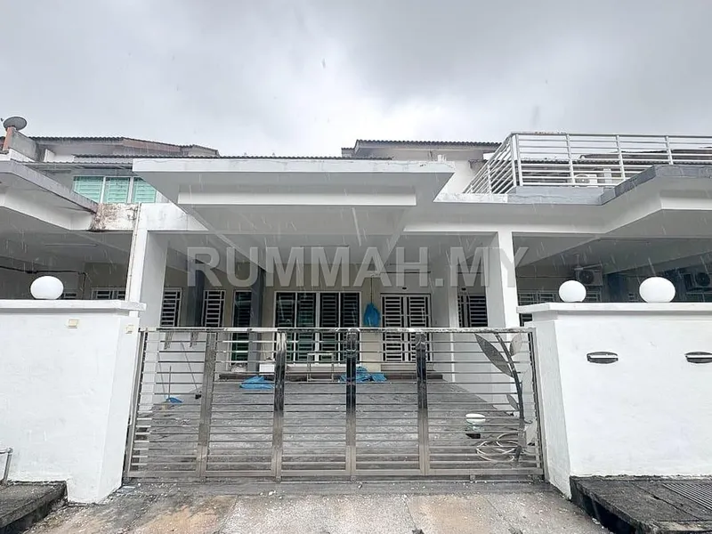 4-bedroom house in Batu Maung, Penang for sale — Double Storey Terrace @ Prestige 5, Bayan Lepas | Near Future Silicon Island | RM990K