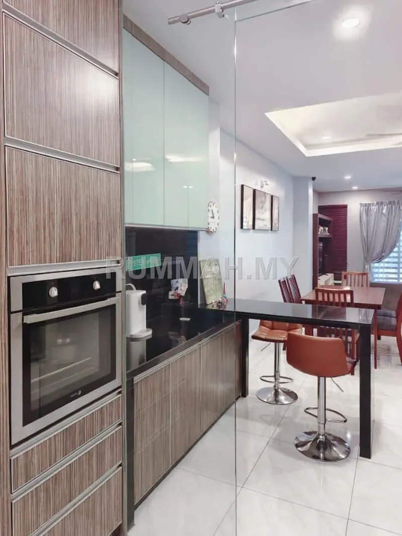 4-bedroom house in Batu Maung, Penang for sale — 2-Storey Freehold Terrace House @ Batu Maung Fully Furnished & Extended 