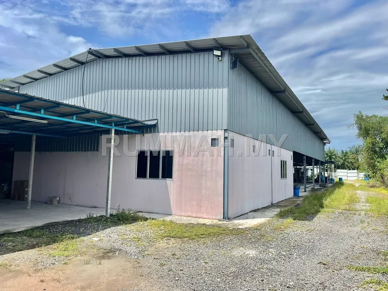 Factory + 1 Acre Land @ Simpang Lima Industrial Area,Parit Buntar