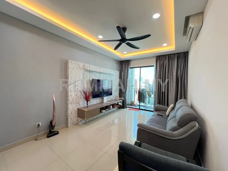 3-bedroom condo in Bayan Lepas, Penang for sale — Forestville Condo Fully Renovated 2 Car Park Bayan Lepas