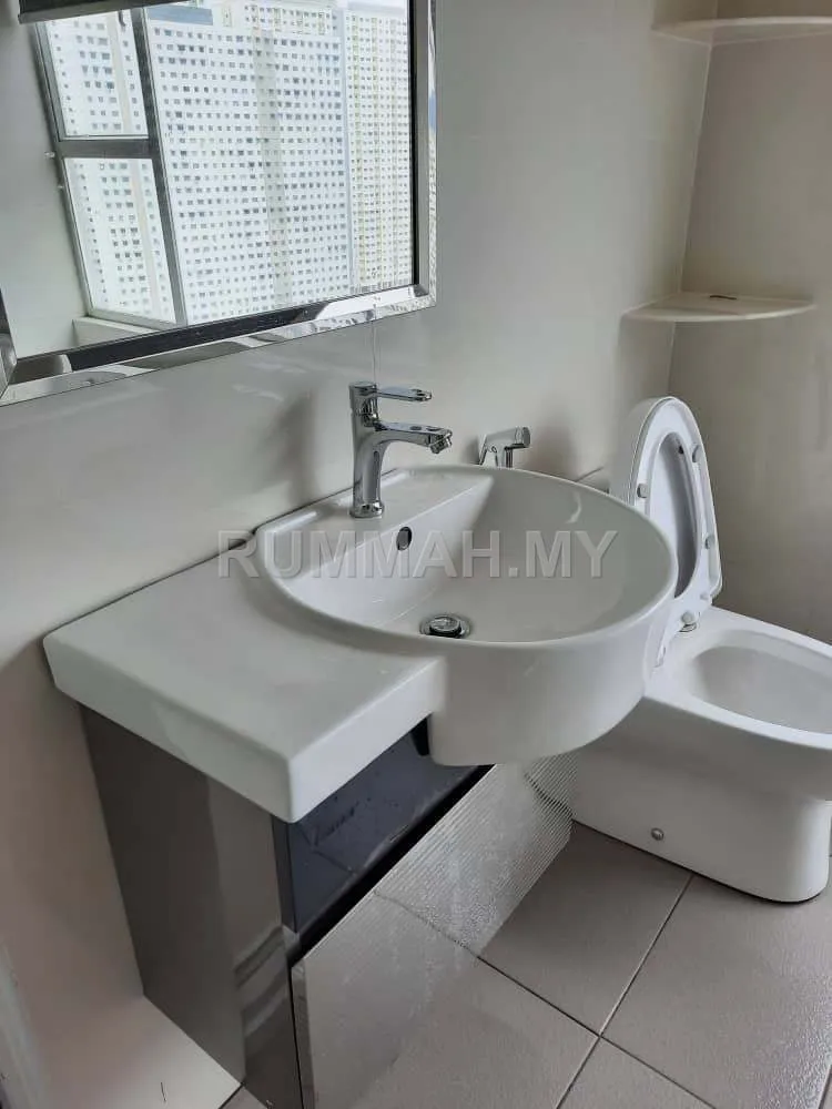 condo in Sungai Ara, Penang — photo 3