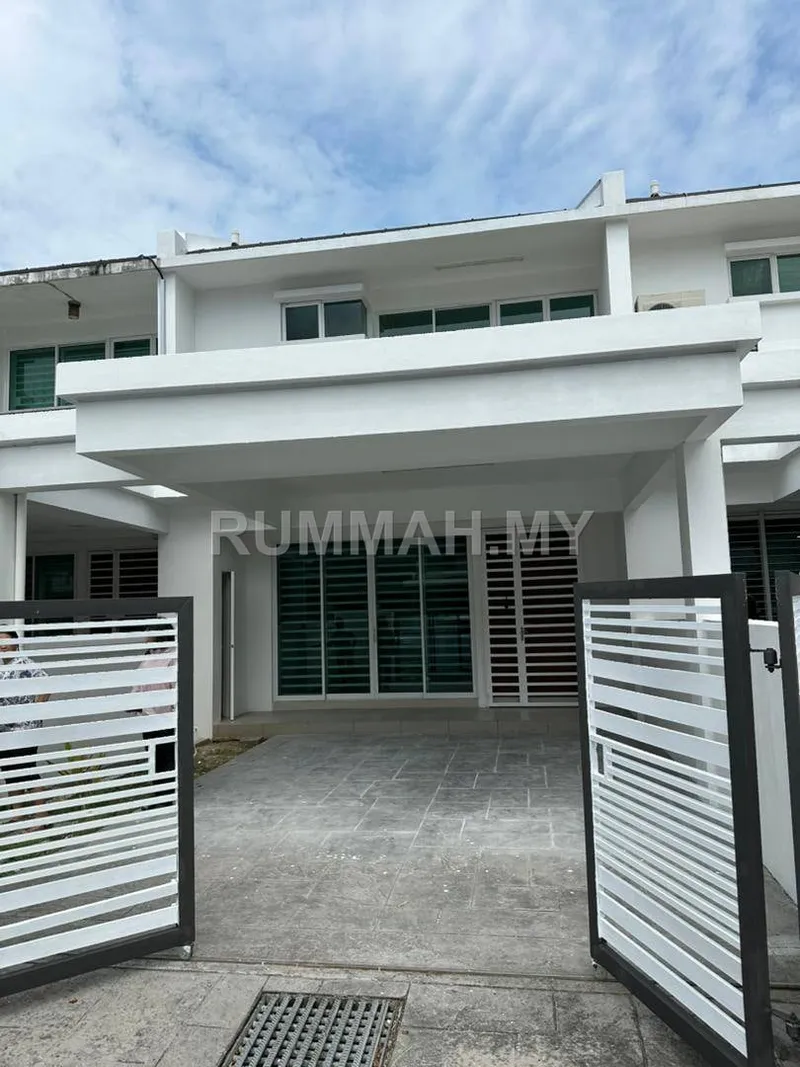 4-bedroom house for sale in Sungai Ara, Penang