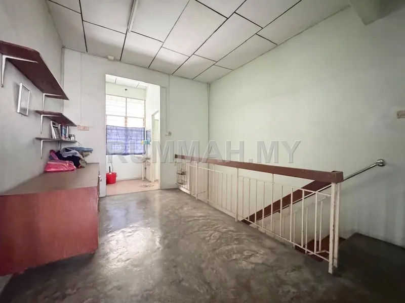 house in Gelugor, Penang — photo 2