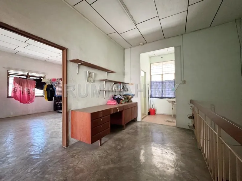 house in Gelugor, Penang — photo 3