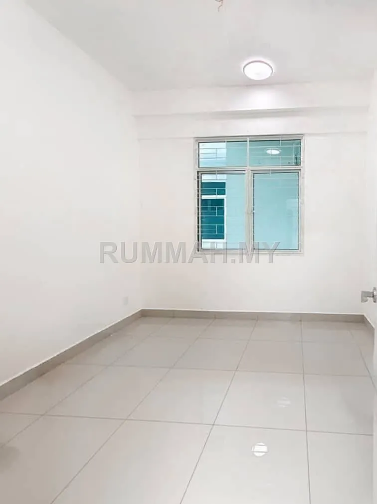 condo in Sungai Ara, Penang — photo 3