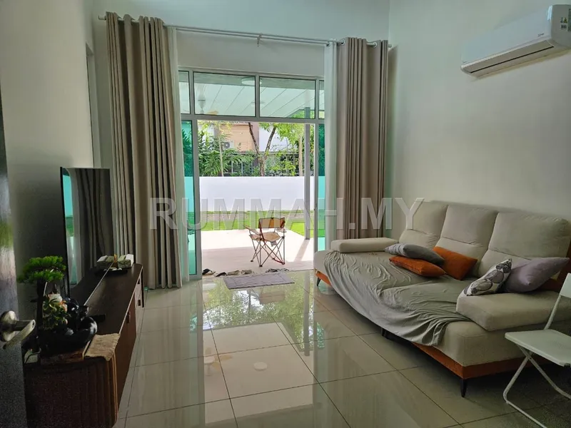 Semi-D Corner for Sale @ Hijauan Valdor,  | Corner Unit