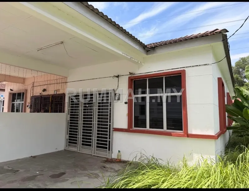 house in Bukit Minyak, Penang — photo 2