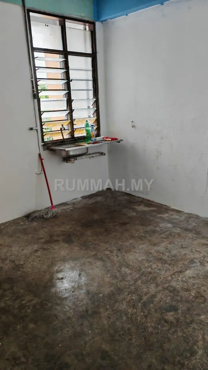condo in Gelugor, Penang — photo 3