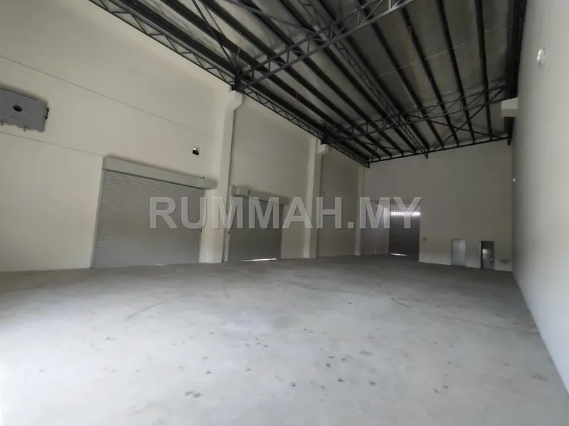 Factory/Warehouse for Rent @ Golden Gateway, Valdor | Basic Renovation I Factory / Warehouse I Land Area 11500 sqft 
