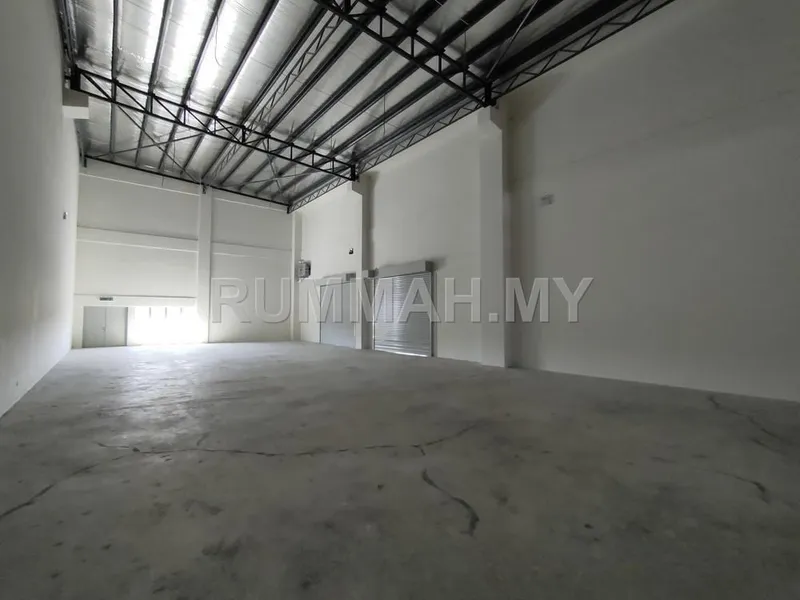 Factory/Warehouse for Rent @ Golden Gateway, Valdor | Basic Renovation I Factory / Warehouse I Land Area 18772 sqft 