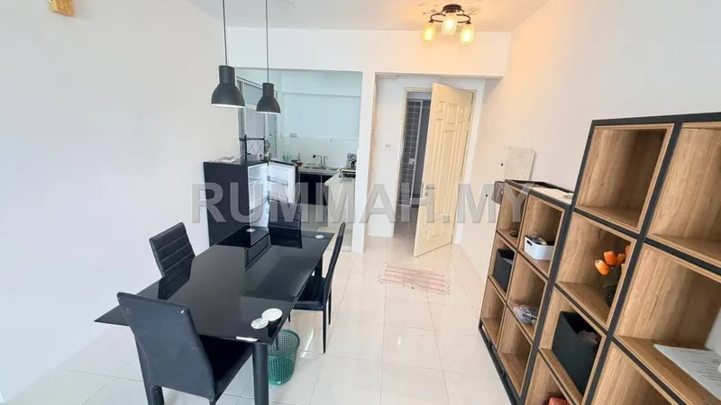 3-bedroom condo in Jelutong, Penang for rent — Summer Place Seaview, Middle floor For Rent, Karpal Singh Drive