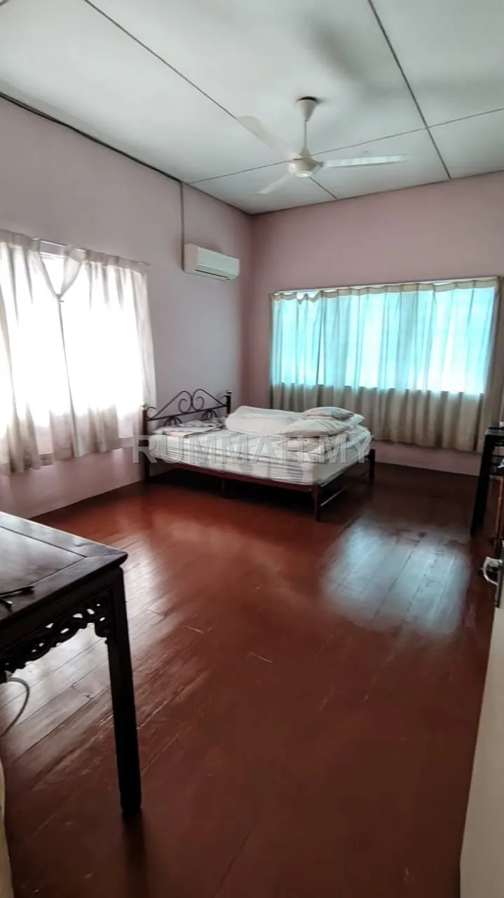 house in Jelutong, Penang — photo 2