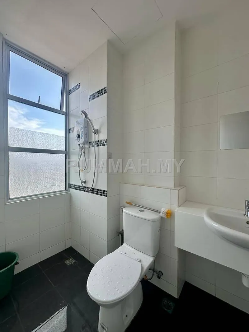 condo in Bukit Jambul, Penang — photo 3
