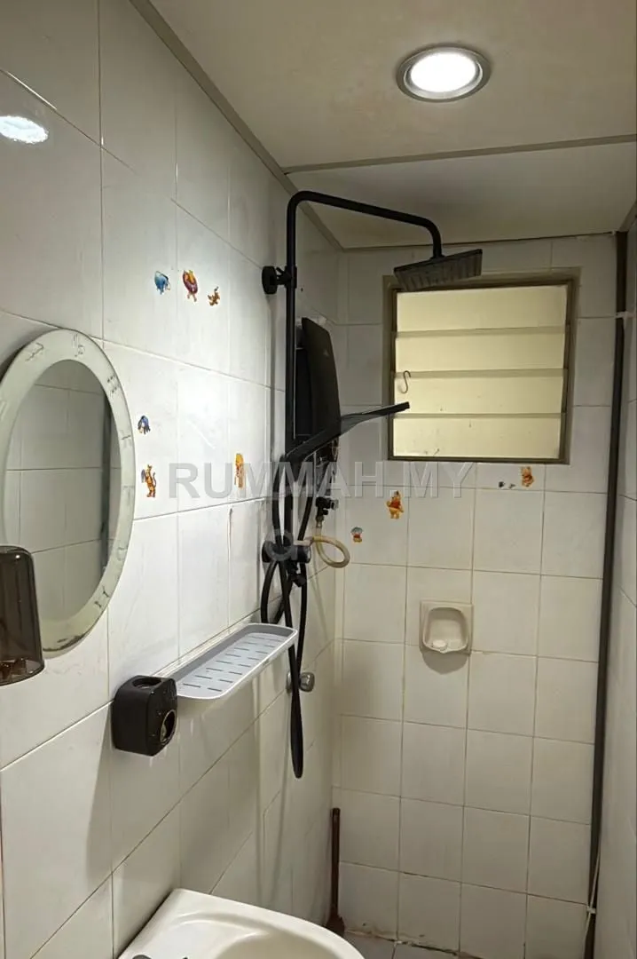 condo in Jelutong, Penang — photo 3