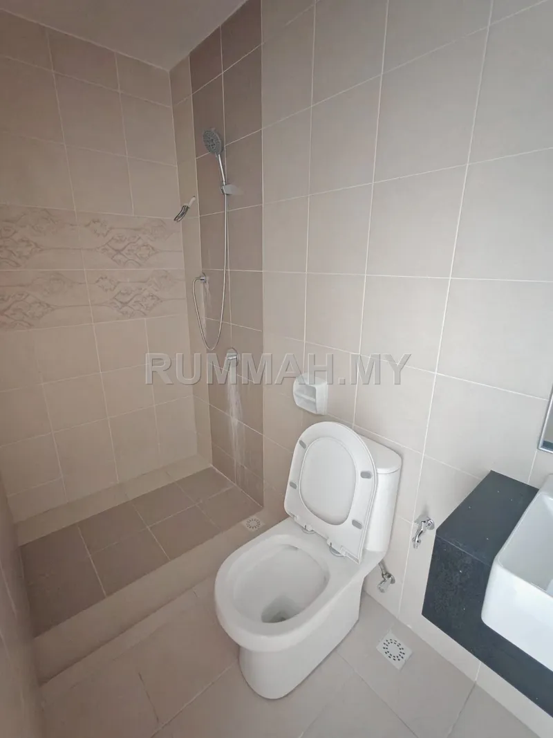 condo in Gelugor, Penang — photo 3